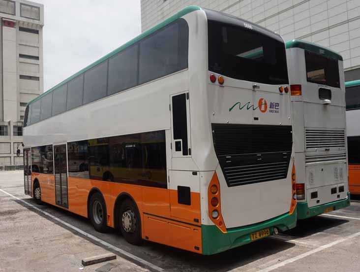 New World First Bus ADL Enviro500MMC 5686
